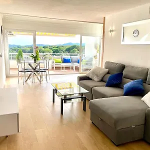 Modern Penthouse With Big Terrace , Platja d'Aro (Playa de Aro) España